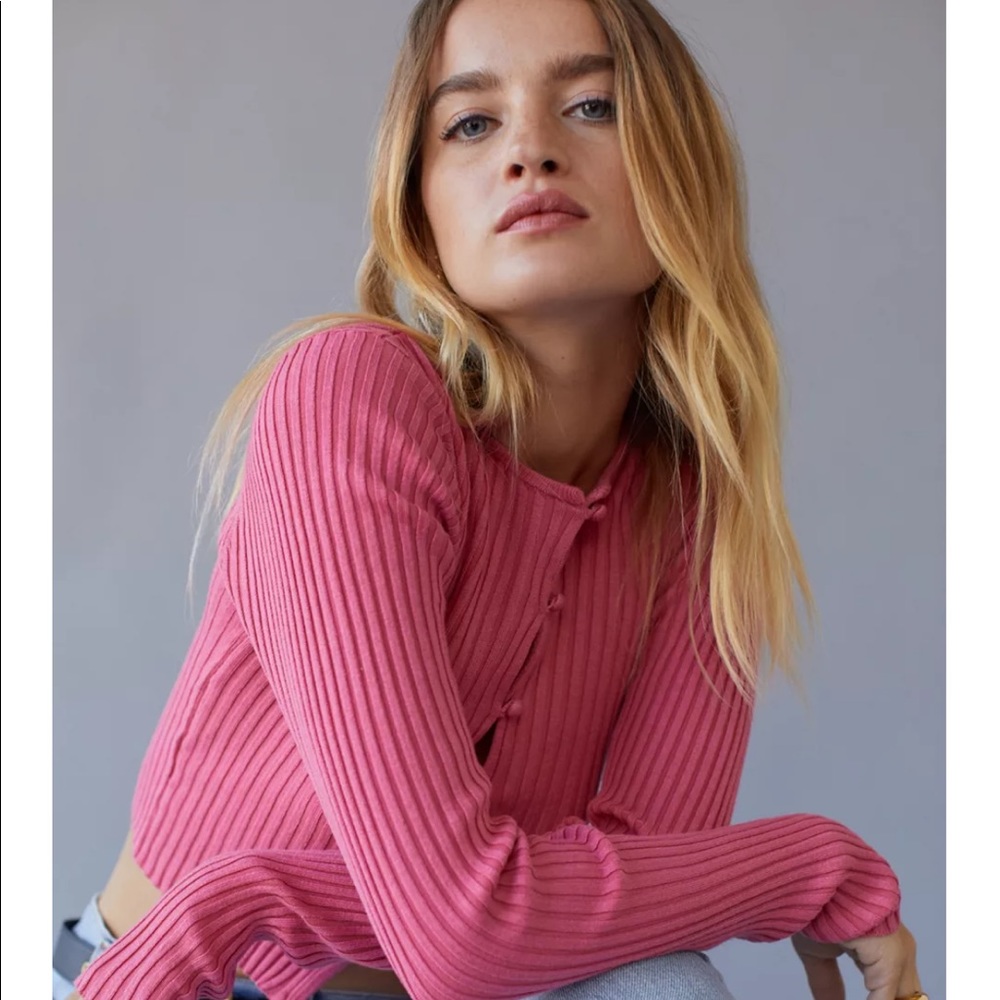 UO Peyton Fitted Cropped Sweater